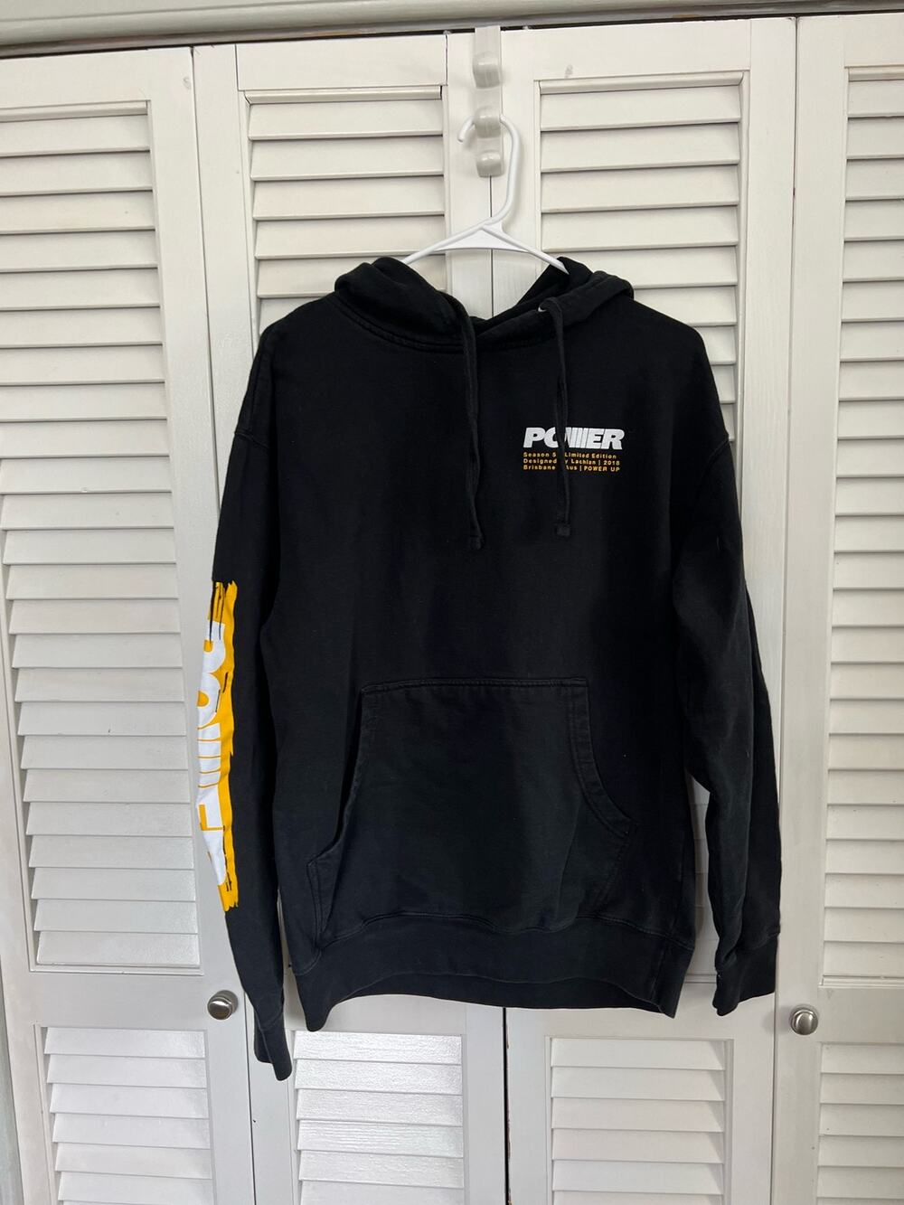 Lachlan Season 5 Power Supply Mens Hoodie Size Medium Limited Edition Fortnight